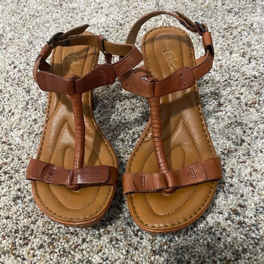 Barn crown heeled sandals size 7